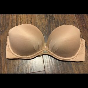 Victoria’s Secret strapless push-up bra